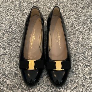 Vintage Salvatore Ferragamo Boutique Patent Leather Shoes, size 8.5 C
